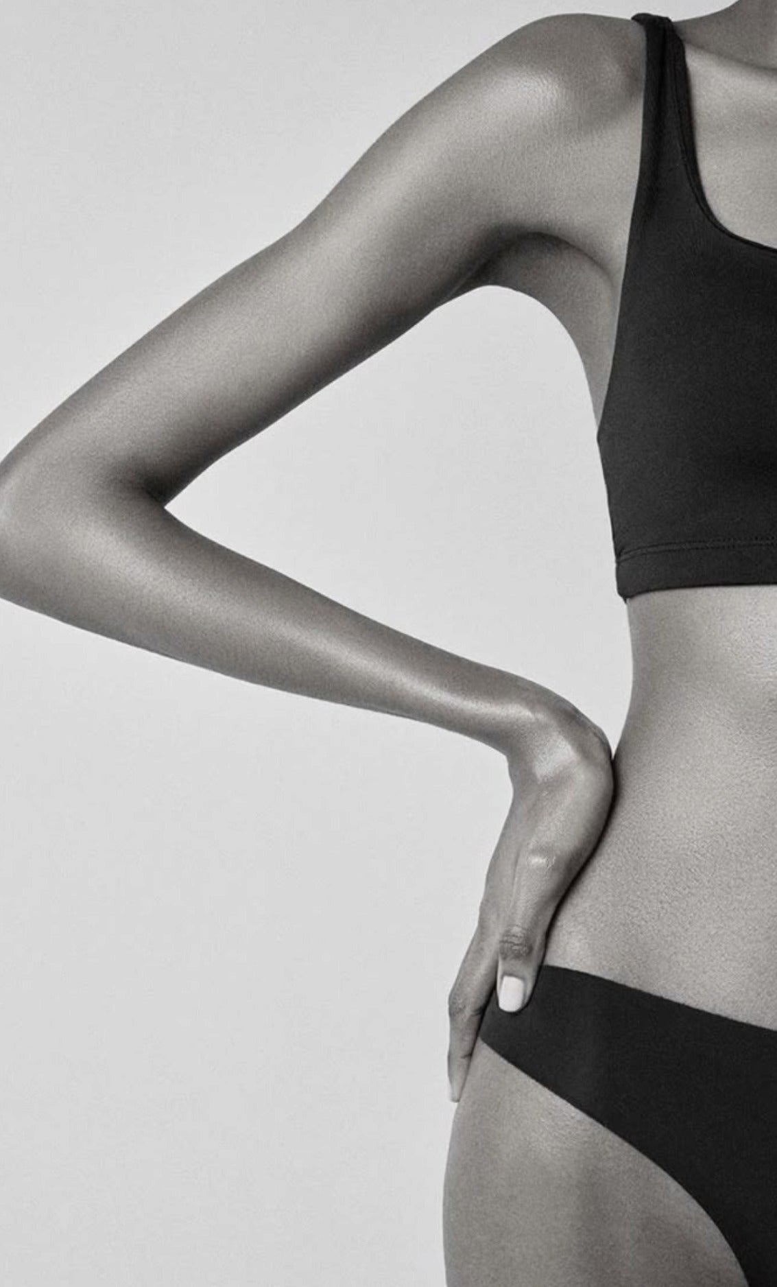 Essential Smooth Experience | Brazilian & Underarms Laser · 6 Sessions